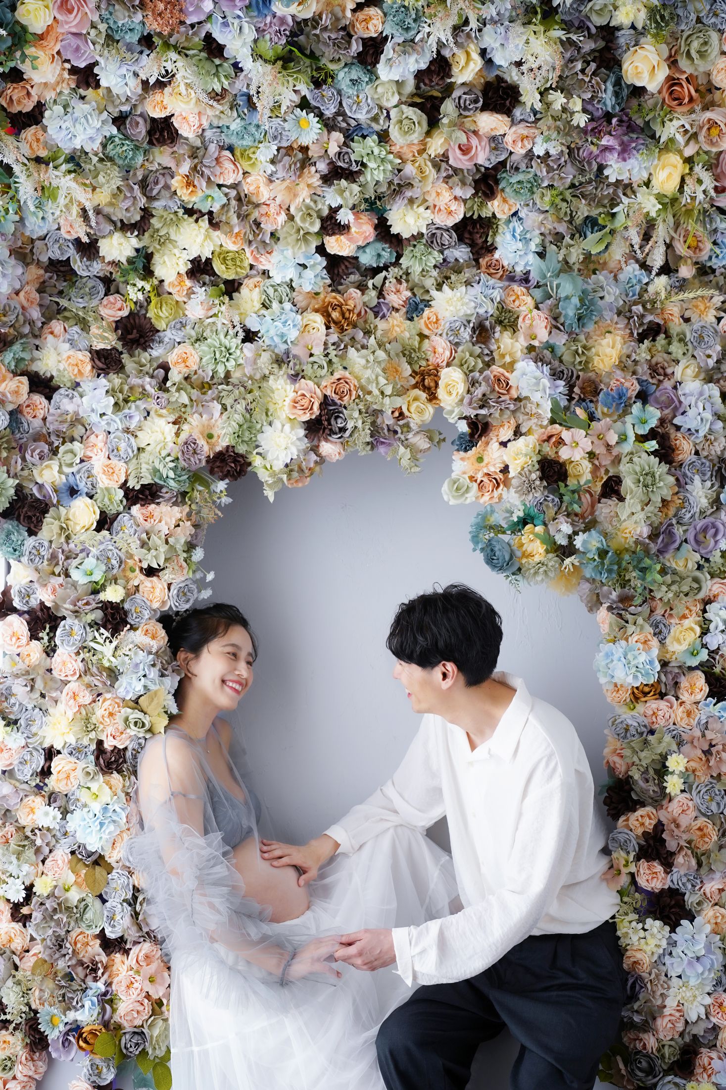 夫婦でマタニティ撮影。ららぽーと立川でのスタジオ撮影。東京都立川市泉町935-1 ららぽーと立川立飛 3F